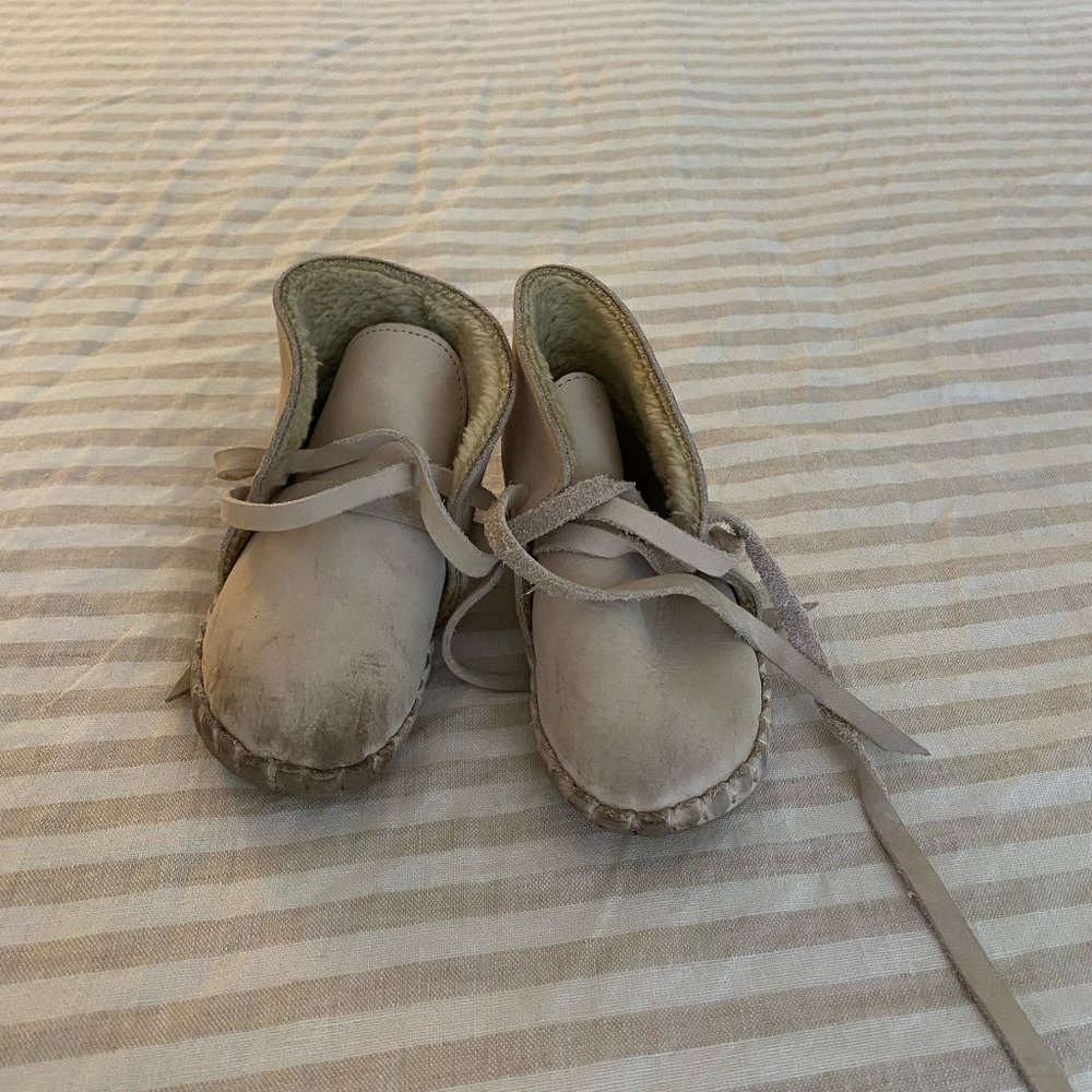 Donsje Amsterdam Booties, PINA LINING | Powder Nubuck, size 24-30 months